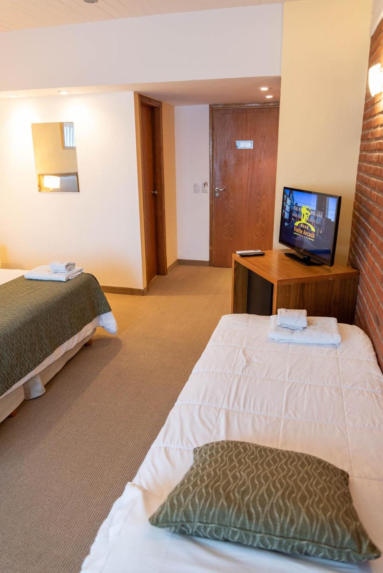 Fonte Arcada Hotel Villa Gesell Quarto foto