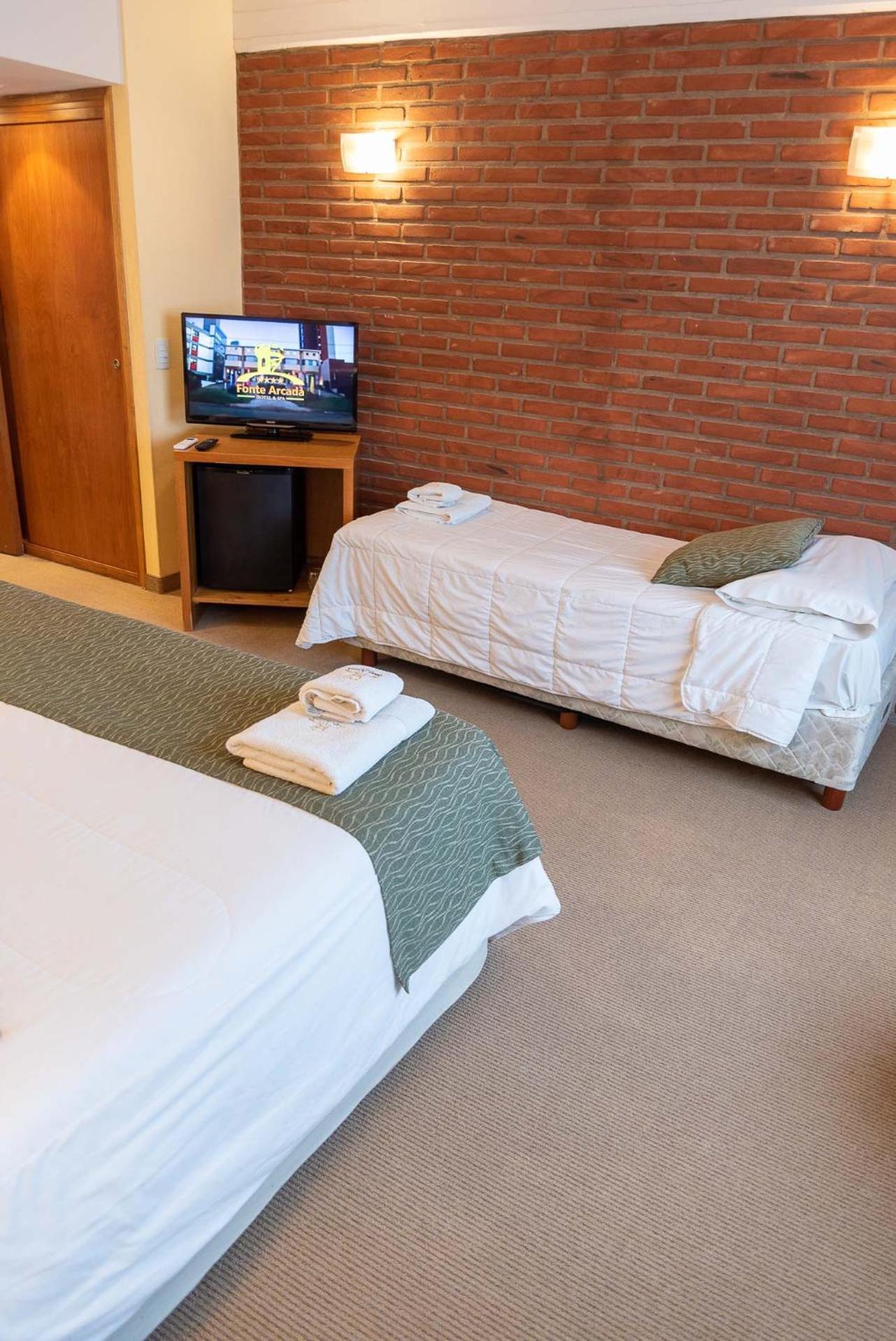 Fonte Arcada Hotel Villa Gesell Quarto foto